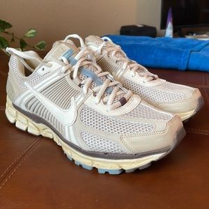 Nike Zoom Vomero 5 oatmeal colorway